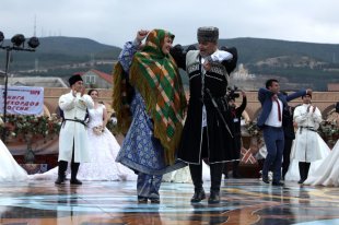 В Крыму начался свадебный бум из-за Татьяниного дня и "четырех двоек" - «Финансы»