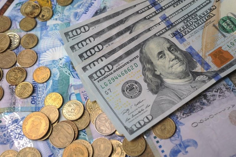Максимальный курс доллара в обменниках - 379,2 тенге - «Финансы»