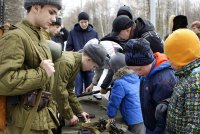 Володин поздравил защитников Отечества с праздником - «Финансы»