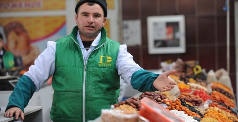 За январь казахстанцы оставили в магазинах и на базарах 770 млрд тенге - «Экономика»