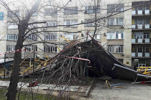 На улицы Краснодара вышла водооткачивающая техника - «Финансы»