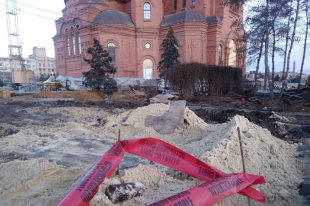 Под Новгородом гуляющая с собакой женщина нашла склад немецких боеприпасов - «Финансы»