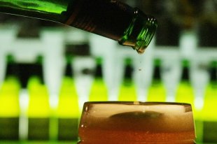 Медики рассказали о реальном влиянии на здоровье стакана воды натощак - «Финансы»