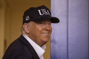 В США доступ журналистов в Белый дом ограничат из-за коронавируса - «Финансы»