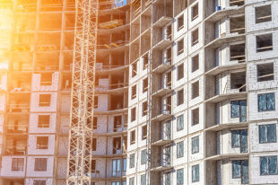 Из-за роста доллара спрос на жилье вырос в полтора раза - «Финансы»