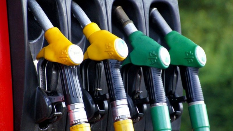 Упадет ли цена на бензин, рассказал Ногаев - «Финансы»