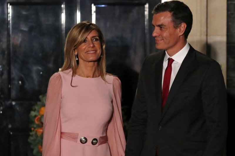 Супруга премьер-министра Испании заразилась коронавирусом - «Финансы»