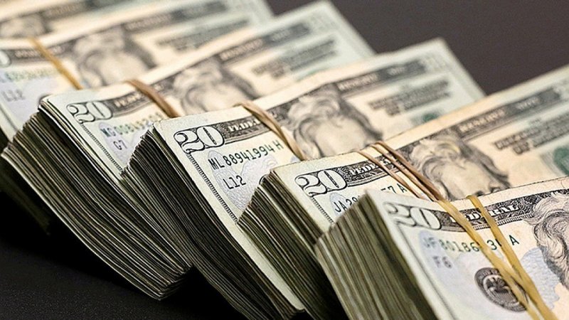 Курс доллара снизился на торгах - «Финансы»