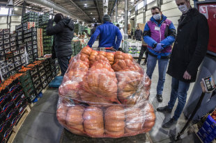 За неделю самоизоляции можно скопить в среднем три тысячи рублей - «Финансы»