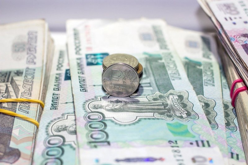 В каком состоянии курс рубля подойдет к Первомаю - «Финансы»