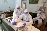 Могут ли супермаркеты обязать покупателей носить медицинские маски - «Финансы»