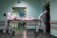 Медики: COVID-19 пришел во Францию намного раньше официальных данных - «Финансы»