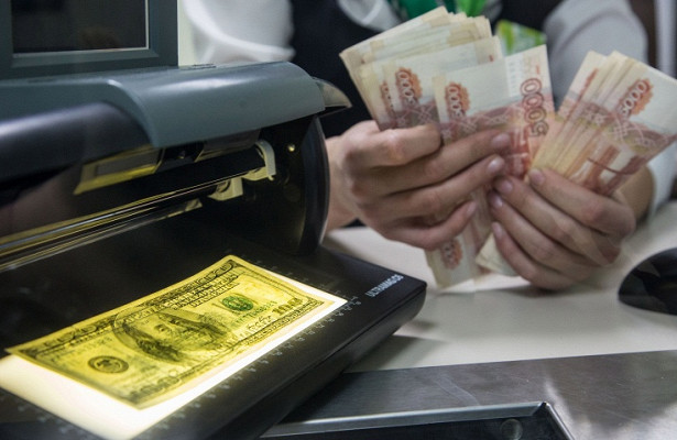 Российские банки ввезли встрану рекордную сумму валюты&nbsp - «Экономика»
