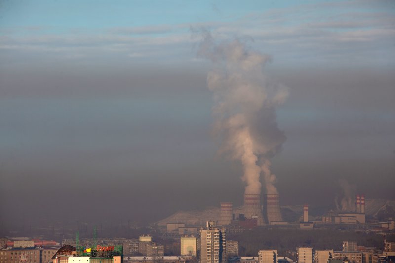 Эксперты: объем выбросов углекислого газа в мире упал на 17 процентов - «Финансы»