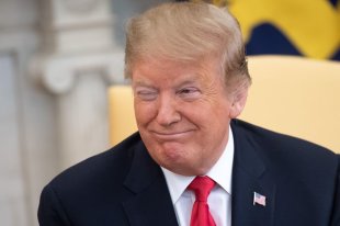 Трамп изменит лозунг избирательной кампании из-за протестов и коронавируса - «Финансы»