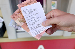 СМИ: Выпуск банковских карт в России может стать платным - «Финансы»