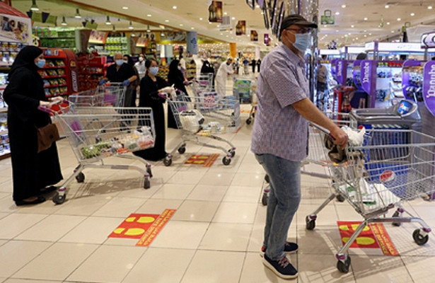 Жители Саудовской Аравии кинулись скупать вмагазинах все&nbsp - «Экономика»