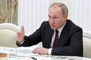 Путин ответил на жалобу о пропагандистских цветах мороженого "Радуга" - «Финансы»