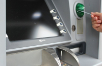 #оденьгахпросто: как вернуть «съеденные» банкоматом деньги - «Финансы»