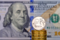 Курс евро на Московской бирже превысил 86 рублей, доллара - 73 рубля - «Финансы»