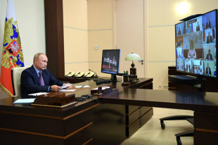 Путин поручил поддержать потерявших вклады граждан - «Финансы»