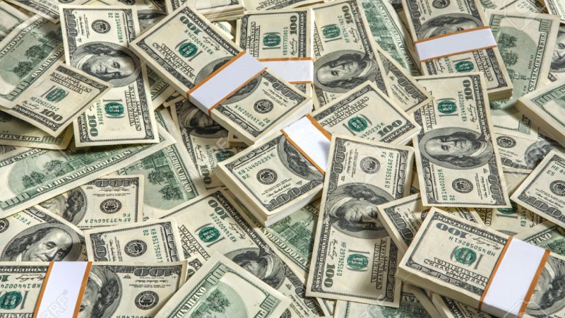 Курс доллара продолжает расти на торгах - «Финансы»