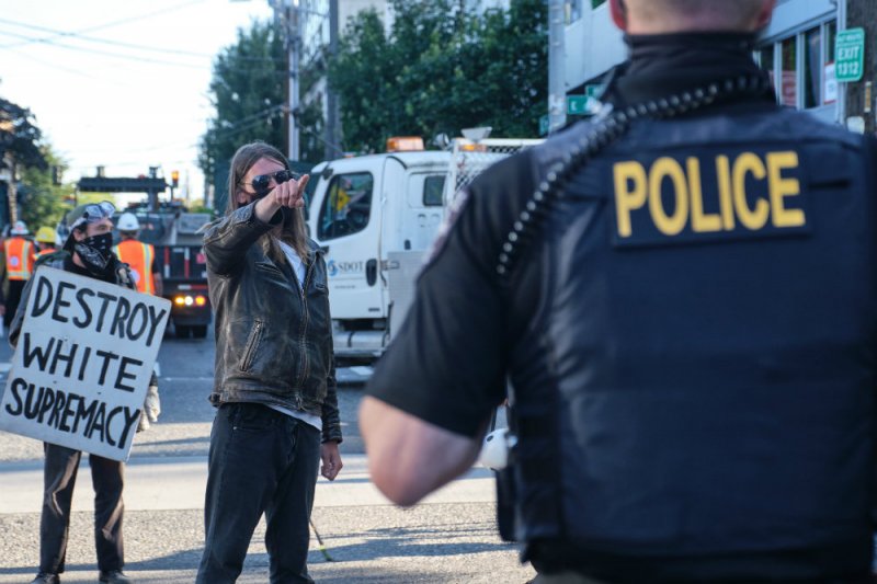 Число задержанных при беспорядках в Сиэтле возросло до 25 человек - «Финансы»