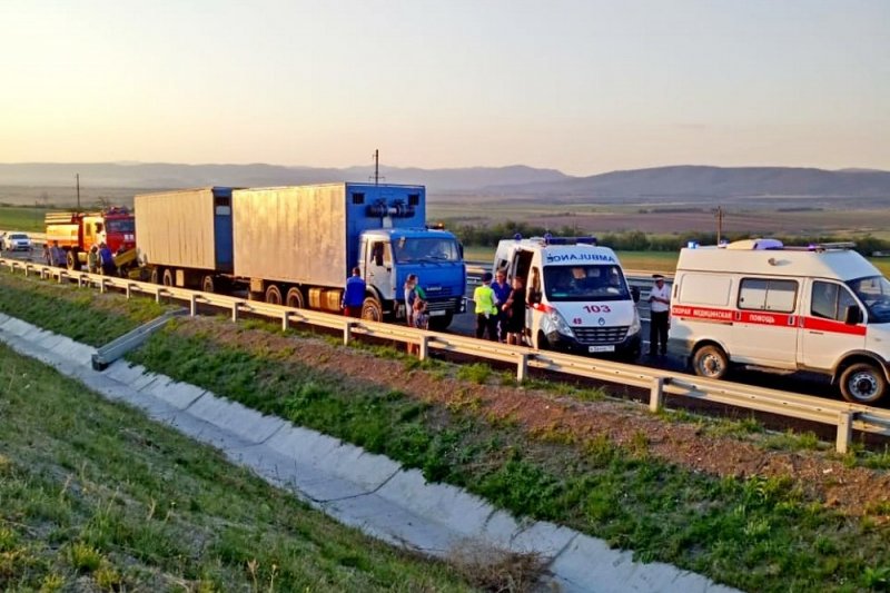 Прокуратура проверит перевозчика после ДТП с восемью жертвами в Крыму - «Финансы»