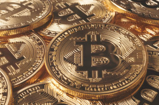 В июле у россиян стало резко больше "свободных денег" - «Финансы»