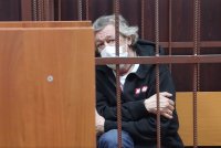 Судебное производство по делу Навального приостановлено из-за болезни - «Финансы»