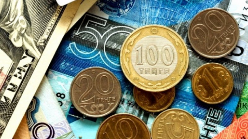 Глава Нацбанка объяснил ослабление тенге - «Финансы»