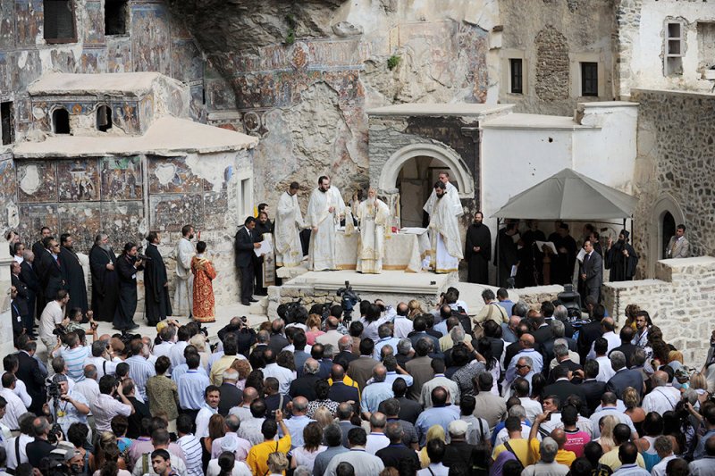 В скальном монастыре Сумела в Турции прошла первая за 10 лет литургия - «Финансы»