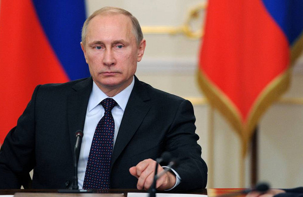 Путин повысил зарплаты чиновникам на3%&nbsp - «Экономика»
