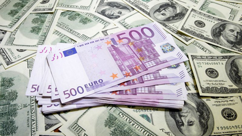 Курсы доллара и евро снова растут - «Финансы»