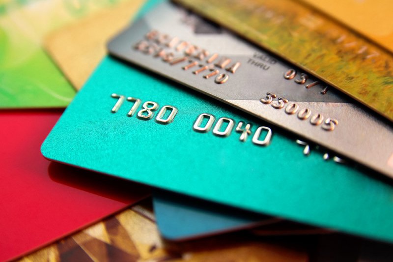 Банки увидели угрозу кредитным картам из-за нового закона о кредитах - «Финансы»