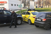 Грузовик упал с эстакады на Ленинградском проспекте в Москве - «Финансы»