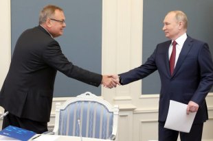 Путин обсудил с главой ВТБ гарантии для пенсионеров - «Финансы»