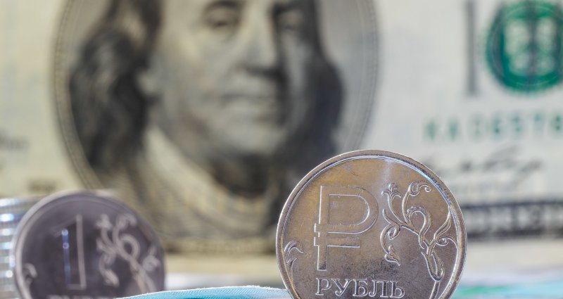 Скачки и затишье. В «Эксперт РА» назвали средний курс рубля к доллару в 2023 году - «Тема дня»