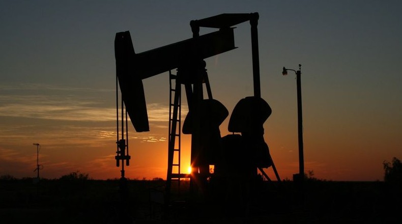 Почти все установки на нефтяном месторождении Каражанбас встали из-за аварии на МАЭК - «Экономика»